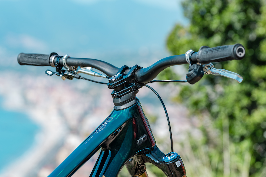 Canyon Grizl CF SL AXS - Bike Check - Slide 2